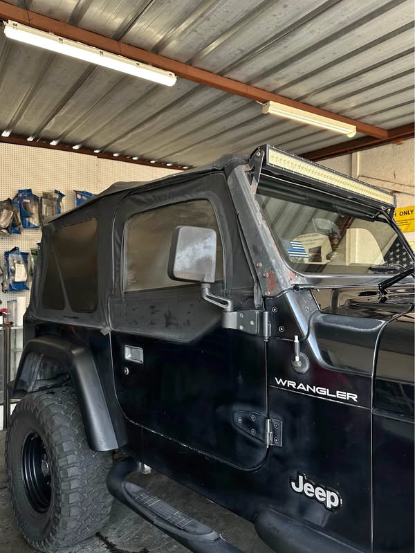 2000 Jeep Wrangler - Yes