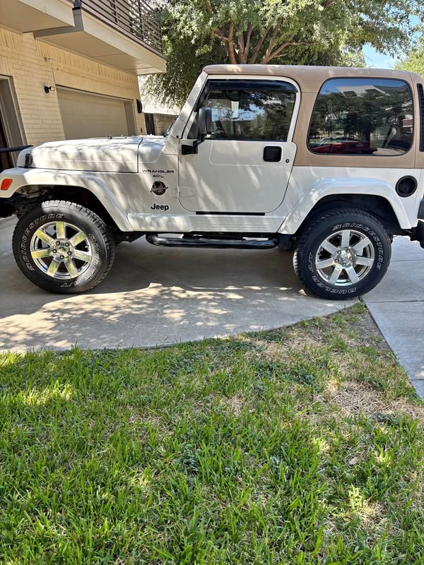 2000 Jeep Wrangler - Sahara Sport Utility 2D