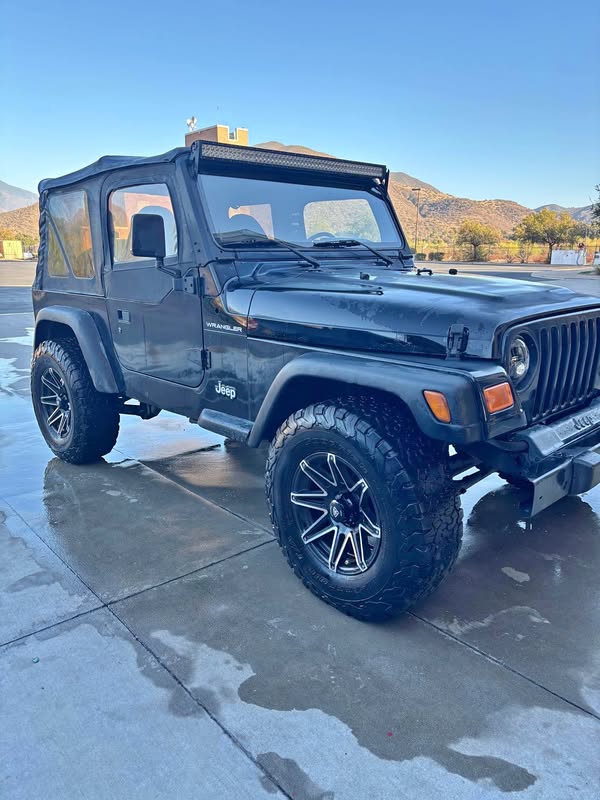 2002 Jeep Wrangler - SE Sport Utility 2D