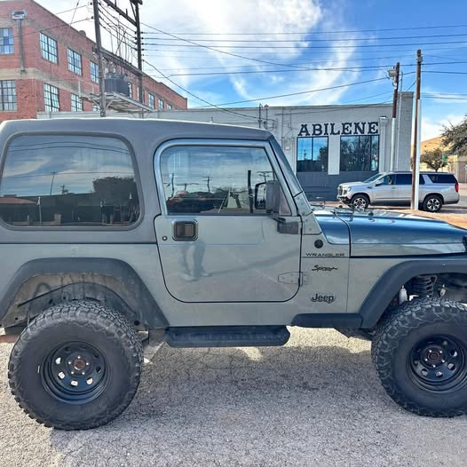 2002 Jeep Wrangler - \