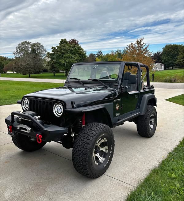 2002 Jeep Wrangler - Sahara Sport Utility 2D