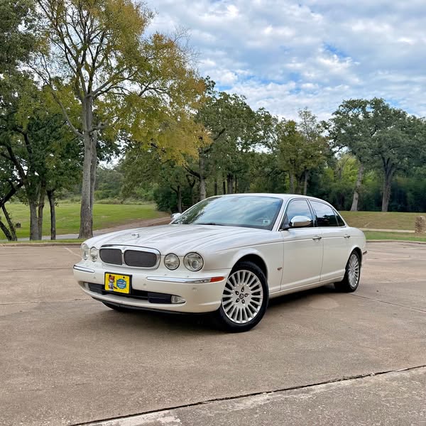 2007 Jaguar XJ - XJ Vanden Plas Sedan 4D