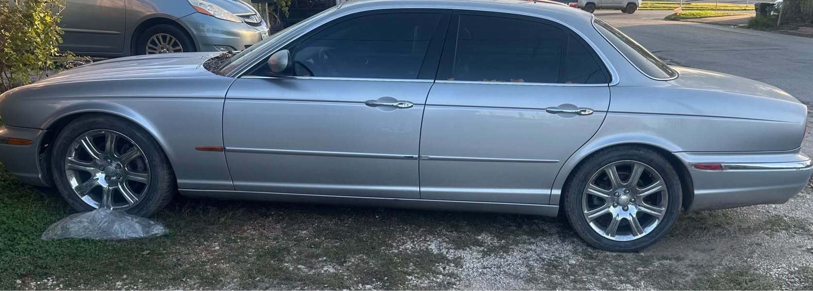2004 Jaguar XJ - XJ8 Sedan 4D