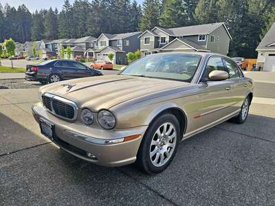 2004 Jaguar XJ - XJ8 Sedan 4D