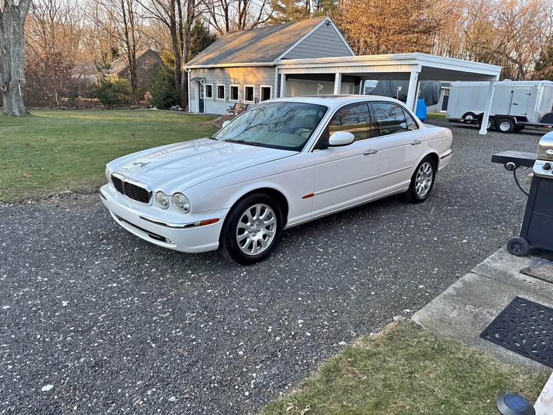 2004 Jaguar XJ - XJ Sedan 4D