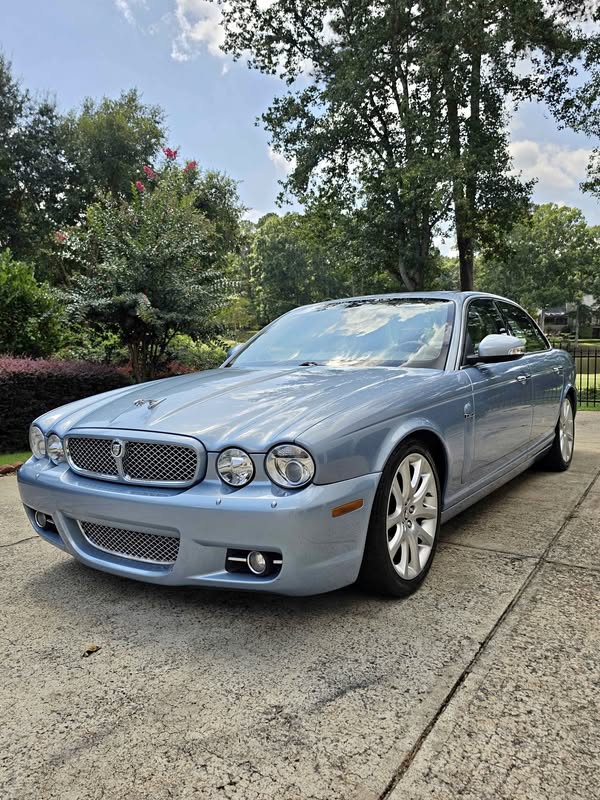 2008 Jaguar XJ - XJ8 Sedan 4D