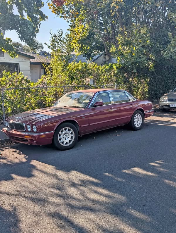 2003 Jaguar XJ - XJ Collection Sedan 4D