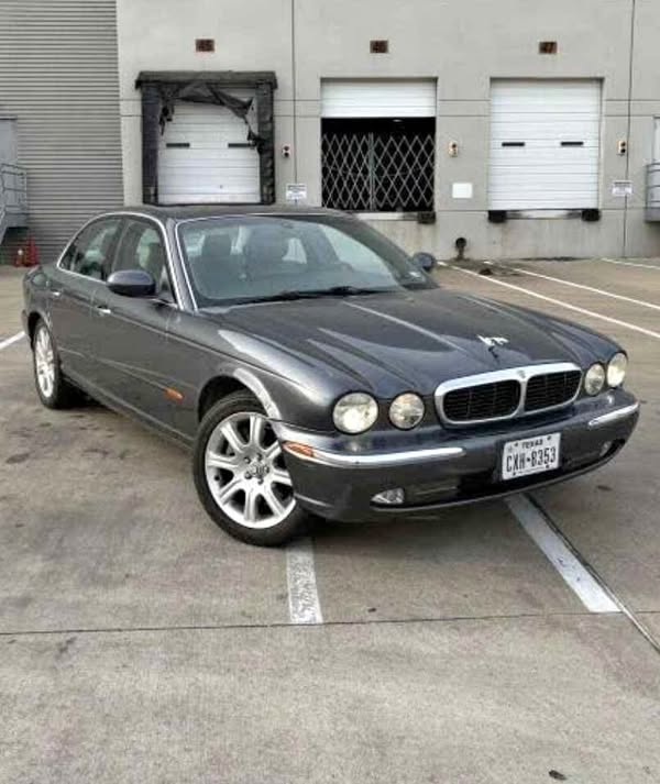 2004 Jaguar XJ - XJ8 Sedan 4D