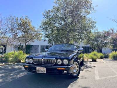 2003 Jaguar XJ - VANDEN PLAS