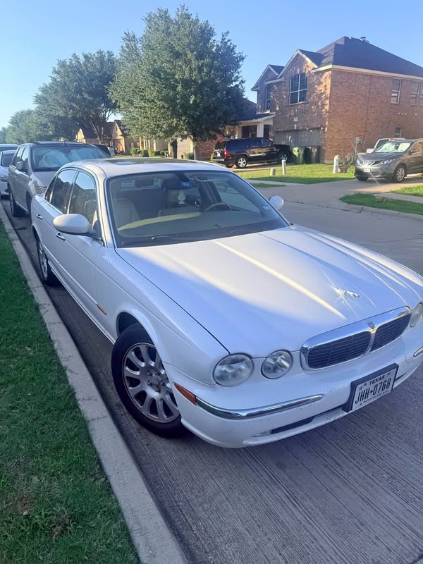 2004 Jaguar XJ - XJ8 Sedan 4D