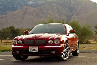 2006 Jaguar XJ - XJR Sedan 4D