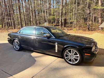 2009 Jaguar XJ - XJ Vanden Plas Sedan 4D
