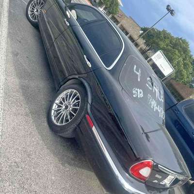 2005 Jaguar XJ - XJ8 Sedan 4D
