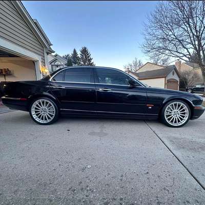 2004 Jaguar XJ - XJ R-Sport Sedan 4D