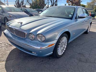 2007 Jaguar XJ - XJ8 Vanden Plas Sedan 4D