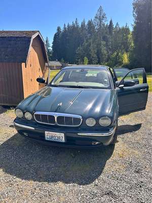 2005 Jaguar XJ - XJ8 L Sedan 4D