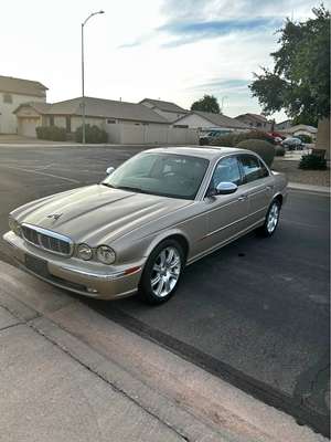 2004 Jaguar XJ - XJ8 Vanden Plas Sedan 4D