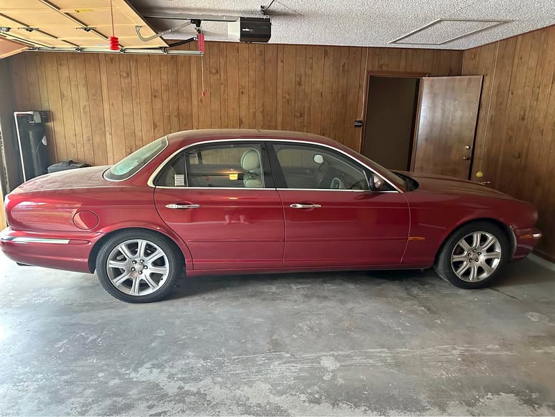 2004 Jaguar XJ - Vanden Plas Sedan 4D