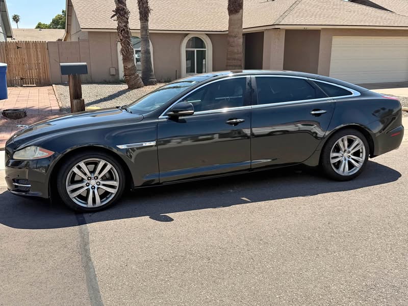 2011 Jaguar XJ - XJL Supercharged Sedan 4D