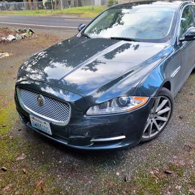 2011 Jaguar XJ - XJ Sedan 4D