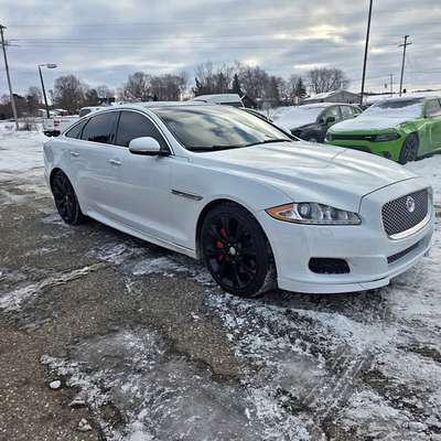 2015 Jaguar XJ - XJ Supercharged Sedan 4D