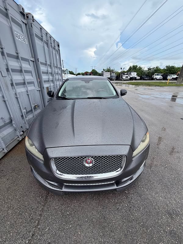 2014 Jaguar XJ - XJL Supercharged Sedan 4D