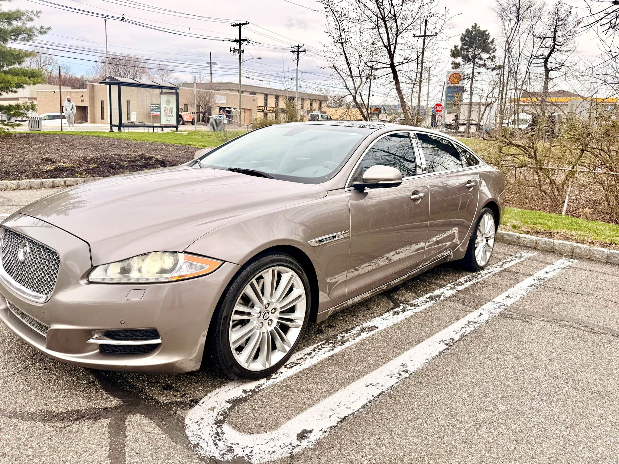 2011 Jaguar XJ - XJL Supercharged Sedan 4D