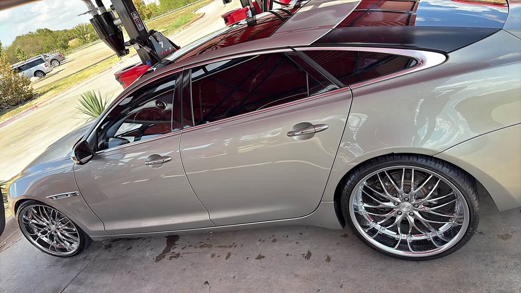 2012 Jaguar XJ - XJL Portfolio Sedan 4D