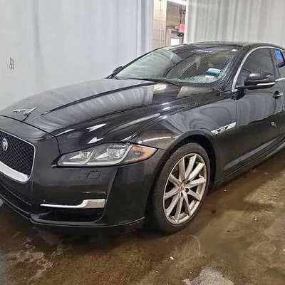 2016 Jaguar xj r-sport awd (down-payment)