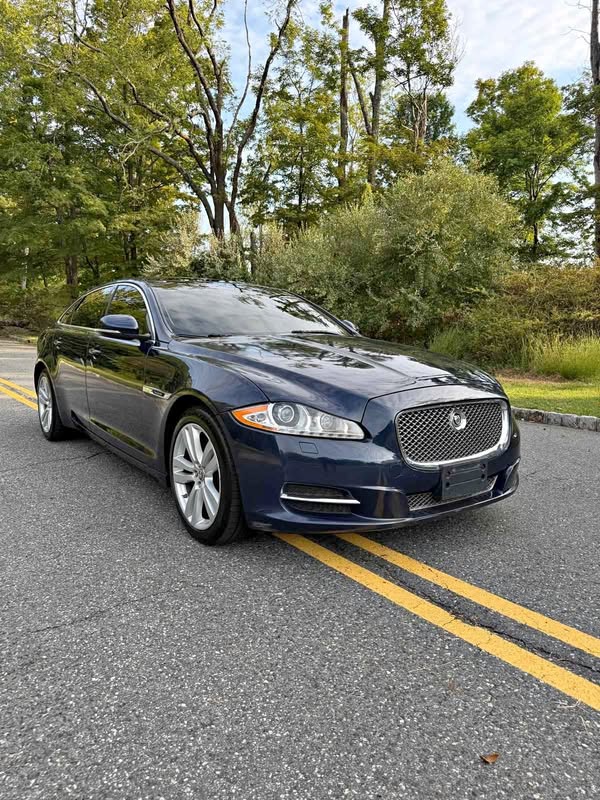 2011 Jaguar XJ - XJL Supercharged Sedan 4D