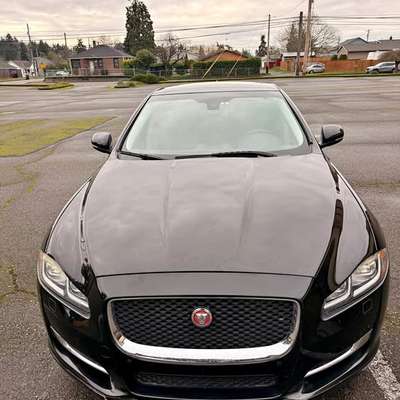 2016 Jaguar XJ - XJ Supercharged Sedan 4D
