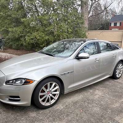 2016 Jaguar XJ - XJ Sedan 4D