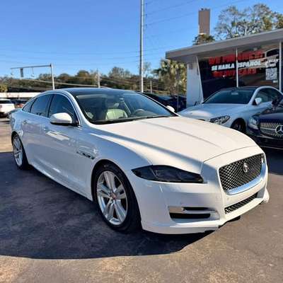 2016 Jaguar XJ R-SPORT