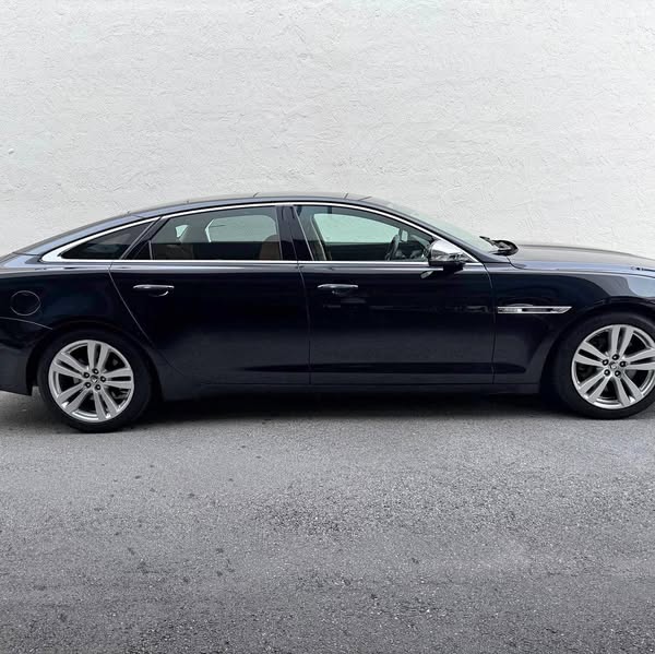 2012 Jaguar XJ - XJL Portfolio Sedan 4D