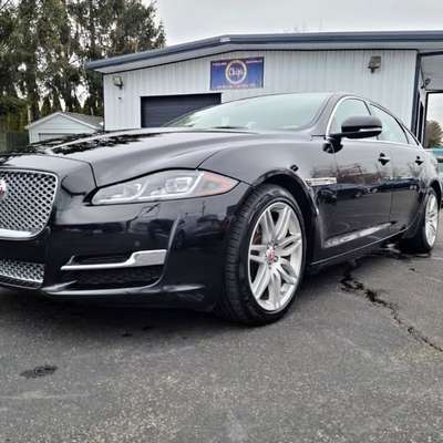 2018 Jaguar XJ