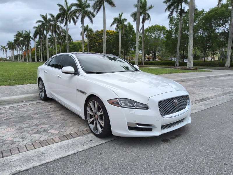 2019 Jaguar XJ XJL Portfolio Sedan 4D