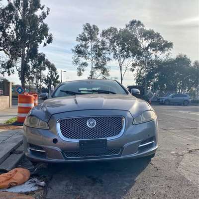 2011 Jaguar XJ - XJ Sedan 4D