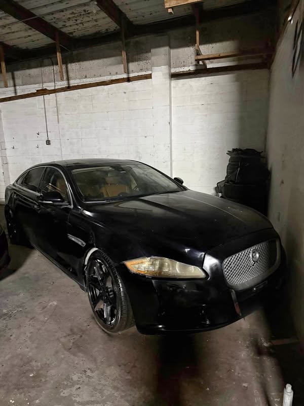 2012 Jaguar XJ - XJL Supercharged Sedan 4D