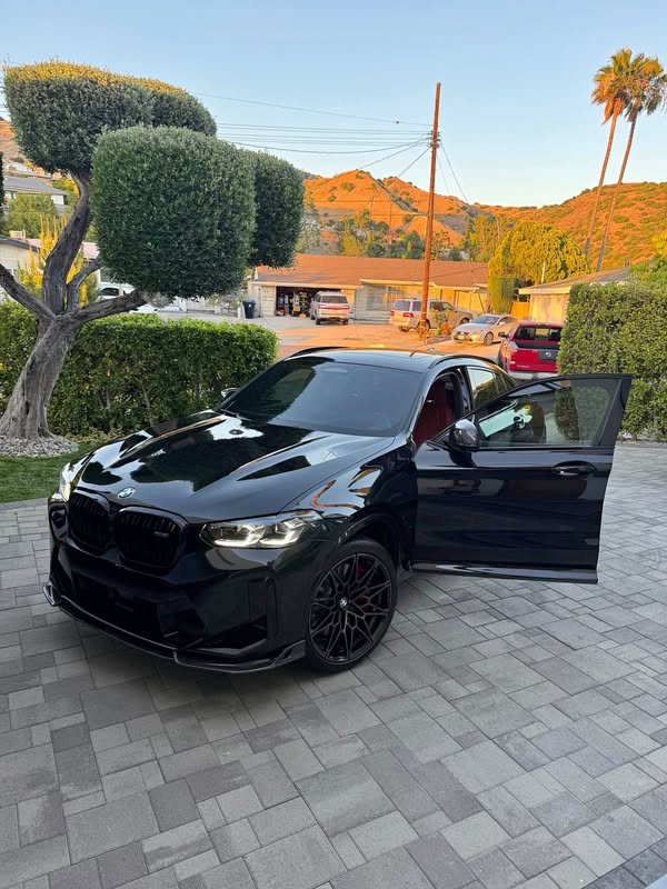 2025 BMW X4 M