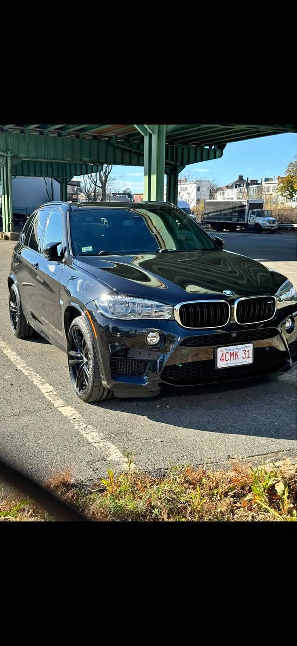 2017 BMW X5 - X5 M