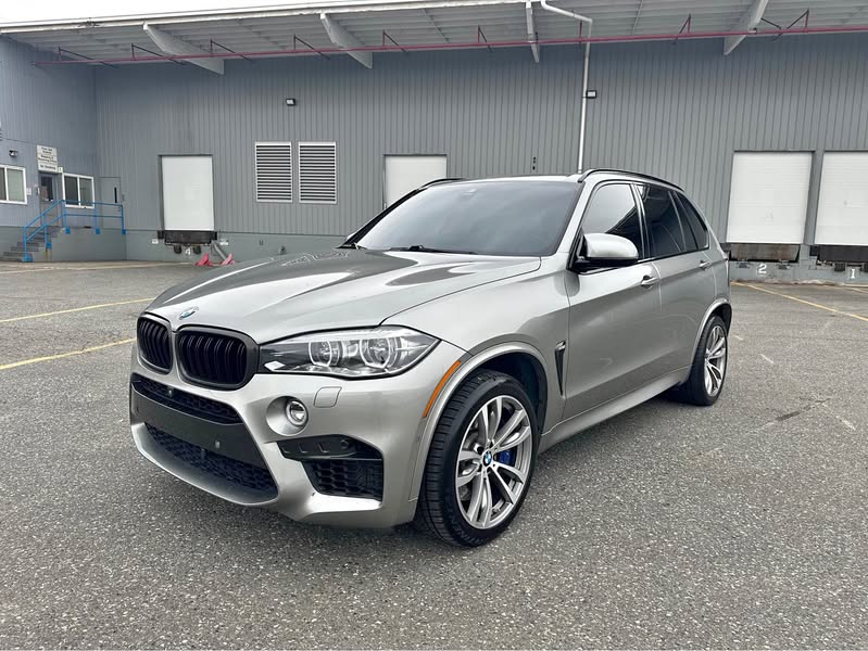 2017 BMW X5 - X5 M