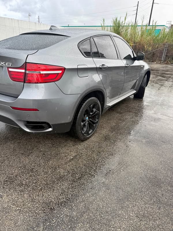 2013 BMW X6 M - Competition Sport Utility 4D