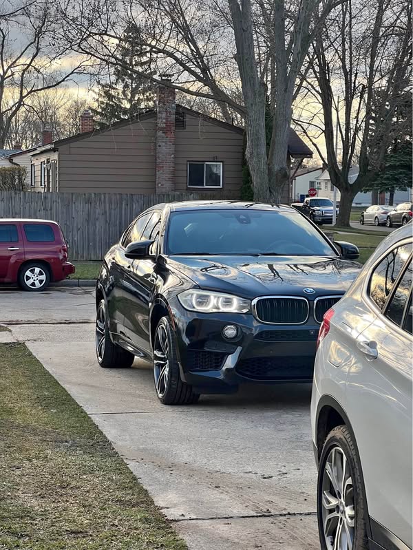 2016 BMW X6 - X6 M
