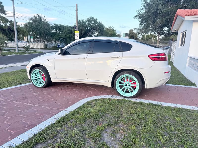 2013 BMW X6 M - Competition Sport Utility 4D