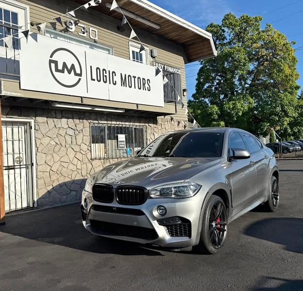 2016 BMW X6 M