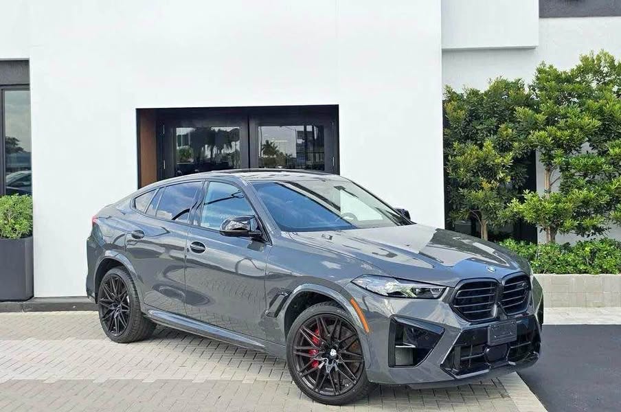2025 BMW X6 M