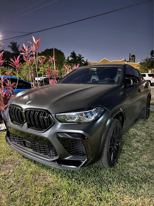 BMW X6 M Competition matte black 2022