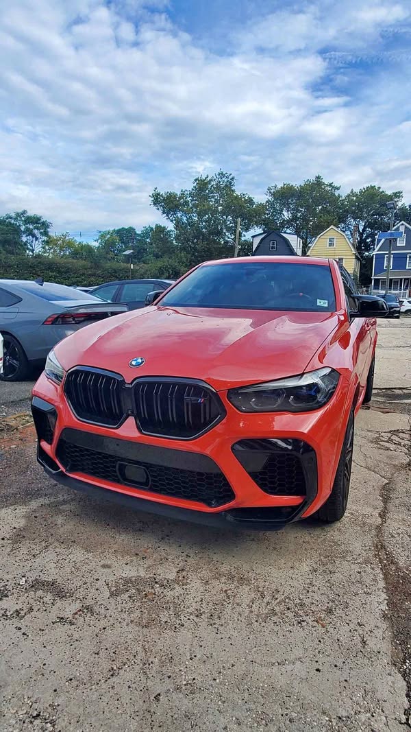 2022 BMW X6 M - Competition Sport Utility 4D