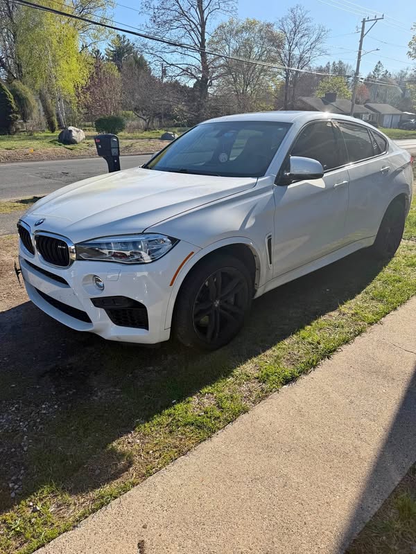 2016 BMW X6 - X6 M