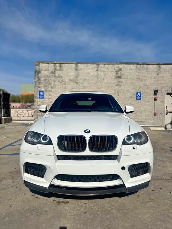 2011 BMW X6 M - Sport Utility 4D